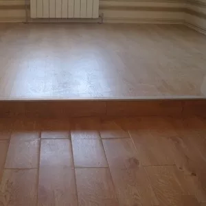 Выравнивание пола,  стяжка,  укладка напольных покрытий