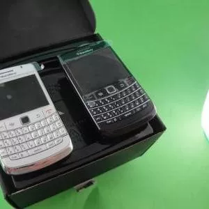 FOR SALE BlackBerry Slider 9800 and Blackberry Bold 9700