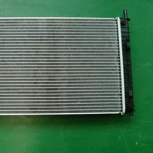 Радиатор для Ford Fiesta