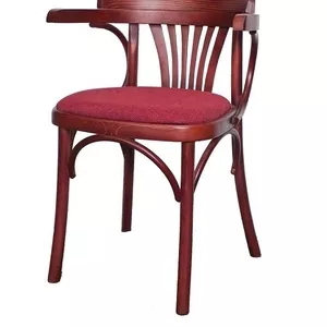 Венские деревянные стулья и кресла для ресторана.