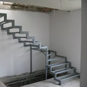 Лестница на  этаж 